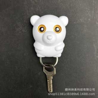 Věšák na klíče - bílý medvěd